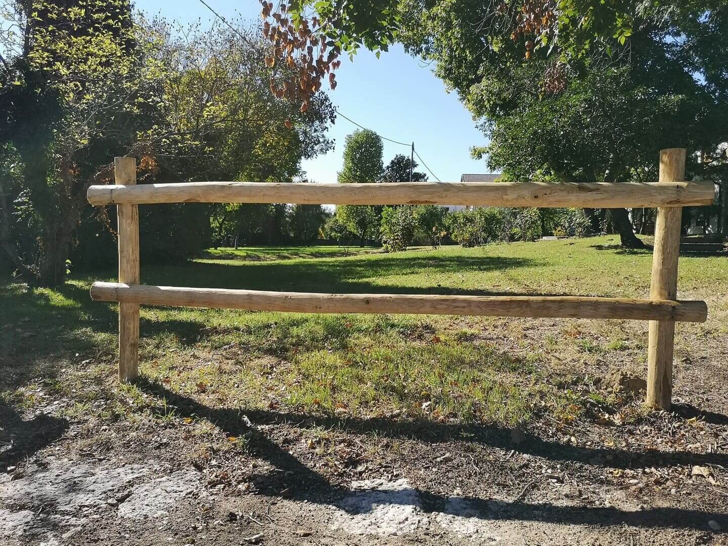 Recinzione Da Giardino In Legno Di Nocciolo Aquagart, Rotolo 5m X 100cm, Distanza Listelli 4-6 Cm, Rustica E Durevole
